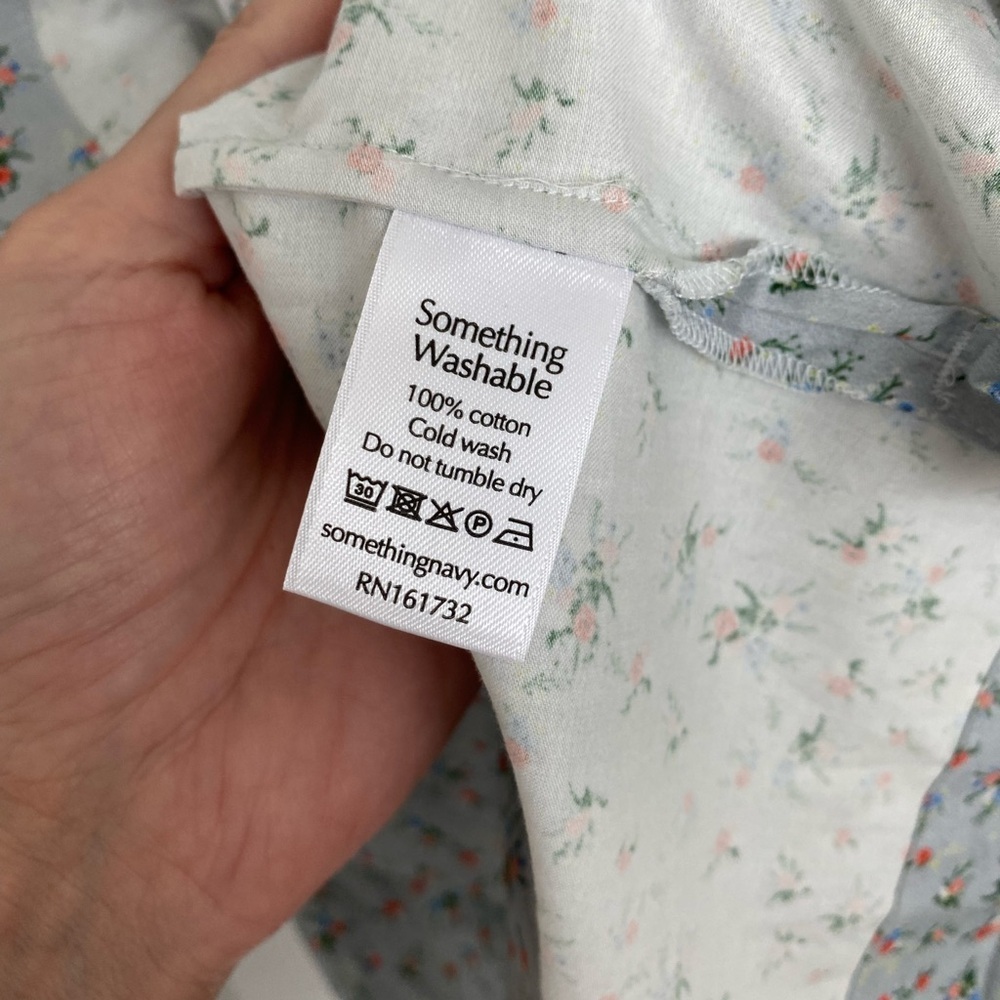 Something Navy floral ruffle blouse - Picture 6 of 7